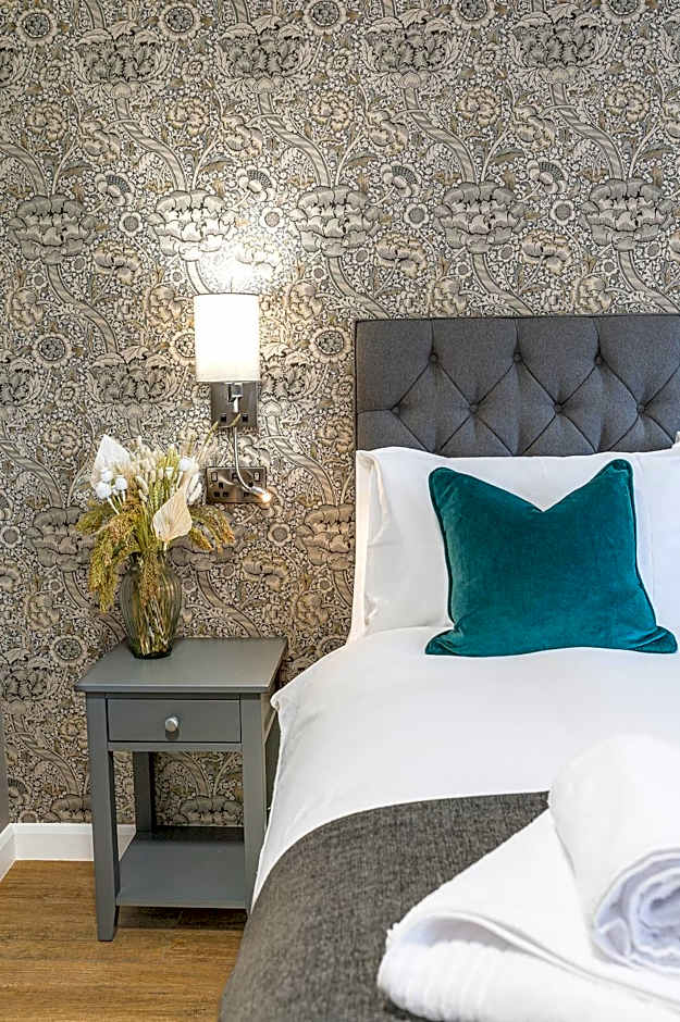 Chequers Lodge- Dalton-in- Furness- Self check in- for professionals and tourists