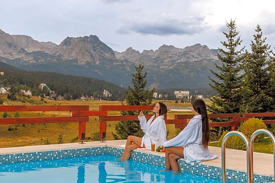 NORTH STORY - Luxury Chalet - Apartments & rooms