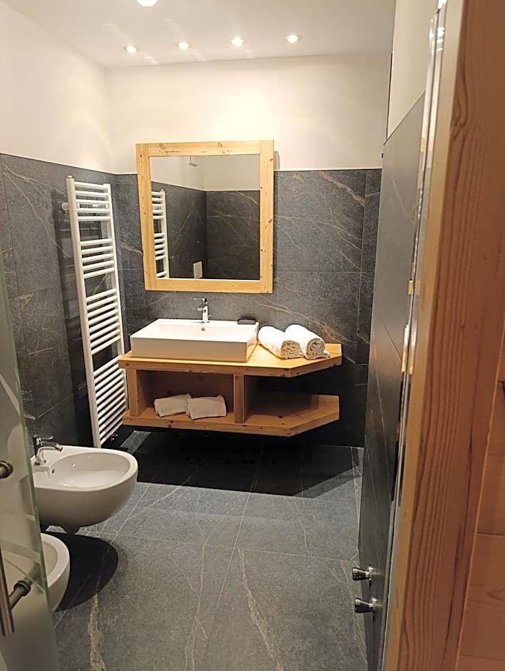 Photo 1 of 11 of Junior Suite