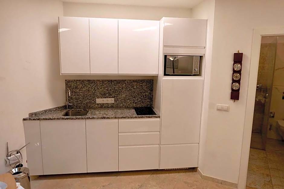 Modern Studios near City Center