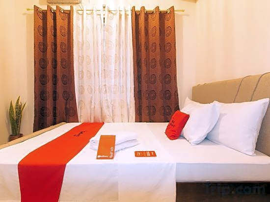 RedDoorz Plus @ Cuarto Verde Staycation