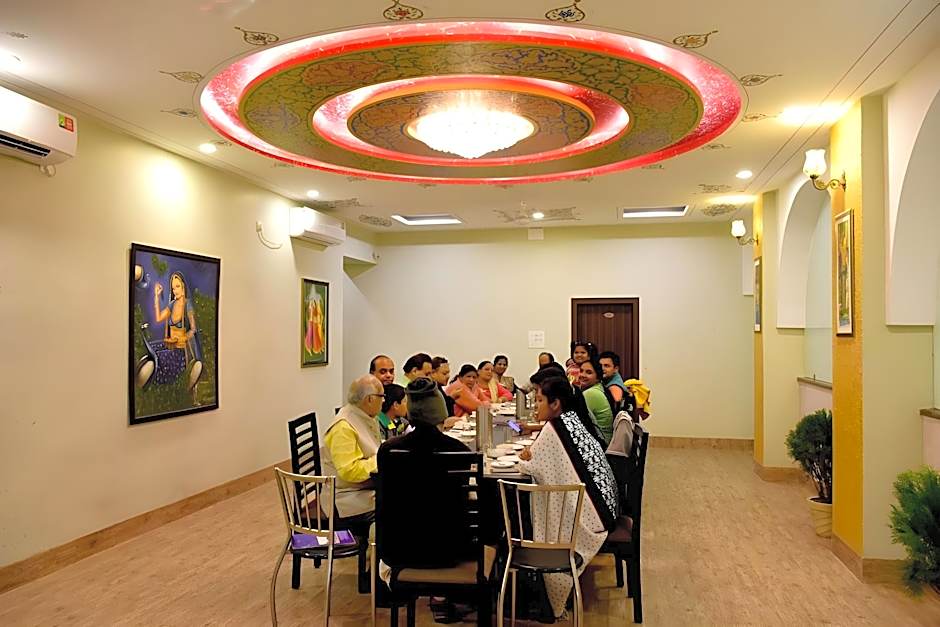 Hotel Hari Bhawan Palace