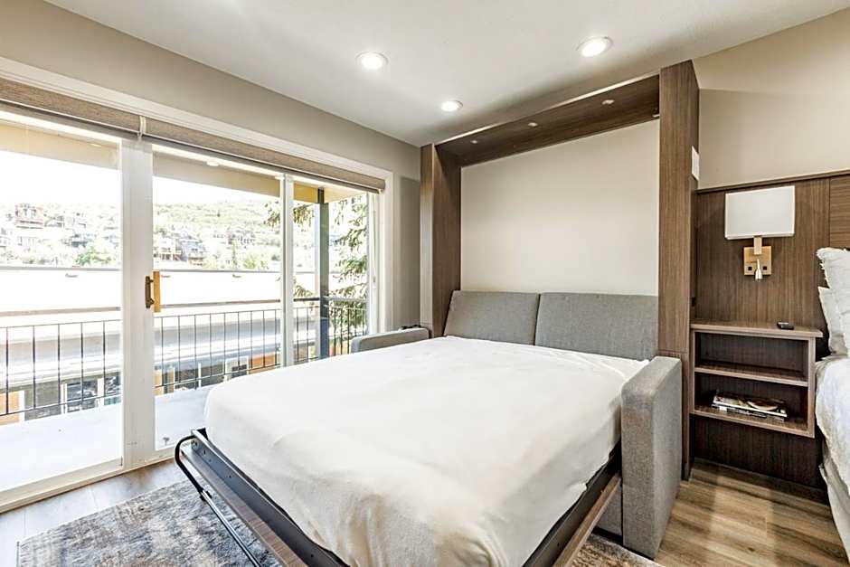 Treasure Mountain Inn