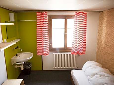Single Room with Shared Bathroom