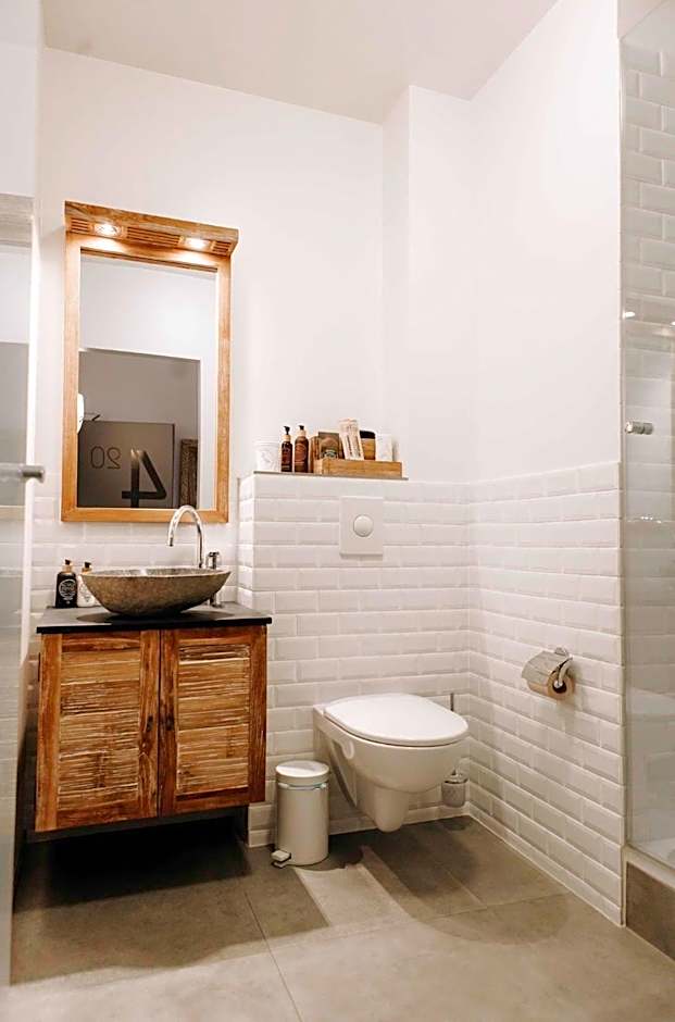 Eyja Guldsmeden Hotel