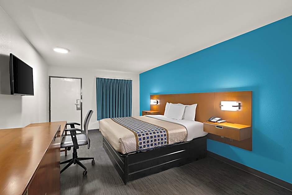 Rodeway Inn Commerce