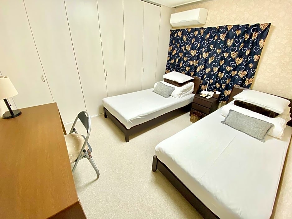 GuestHouse017徳島個室 飲食街中心 阿波踊り会館7分 文理&徳島大学 アスティとくしま車8分