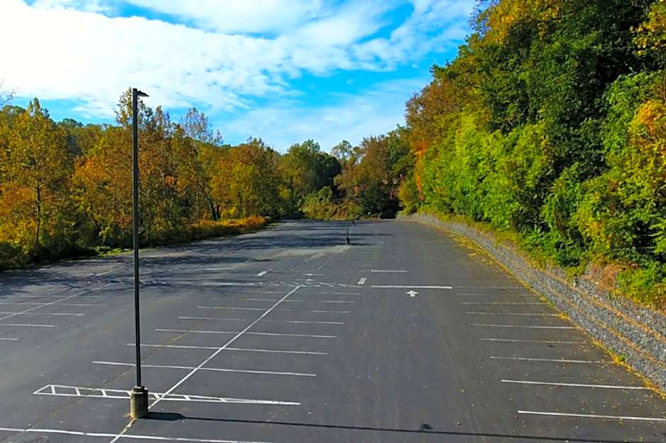 Holiday Inn & Suites Philadelphia W - Drexel Hill by IHG