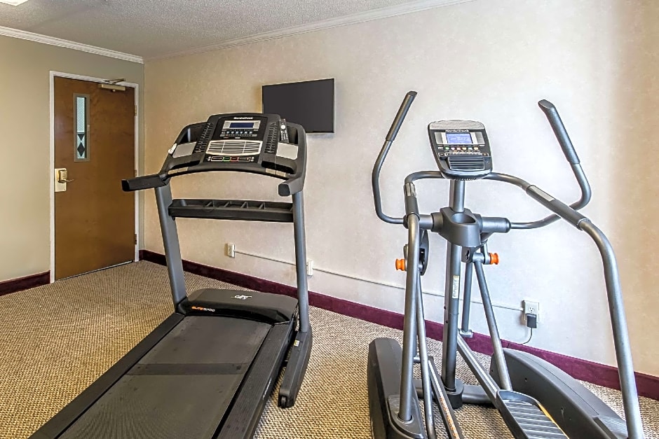 Quality Inn & Suites Evansville North