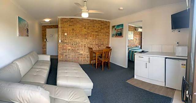 Golden Beach Motor Inn