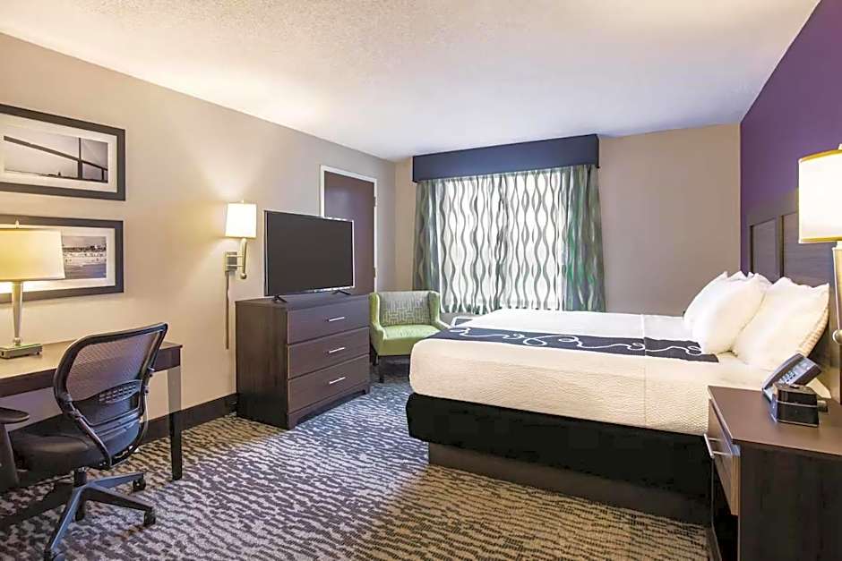 Comfort Inn & Suites Clearwater South - Pinellas Park