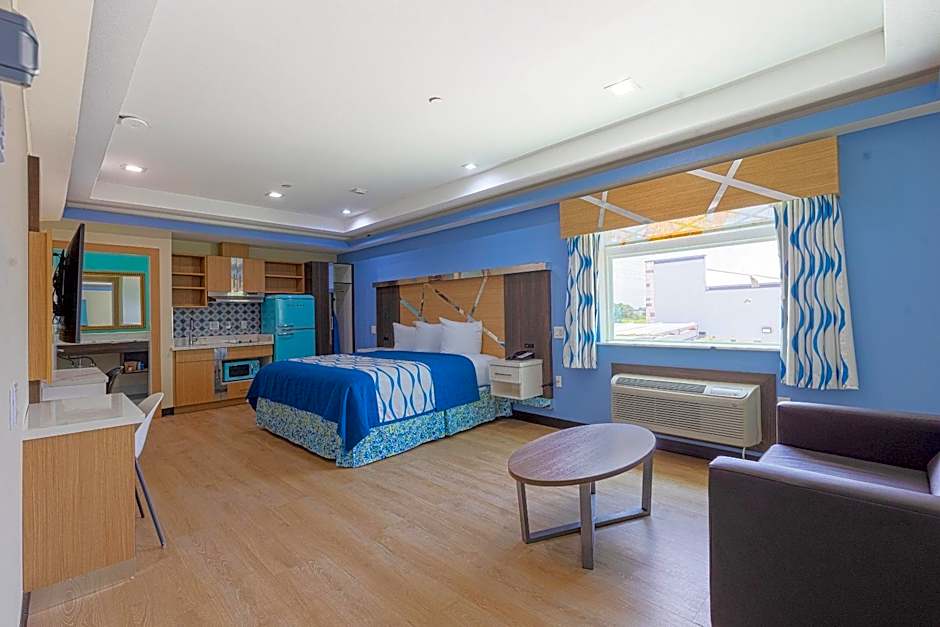 La Vyoma Villas, Westpark Hwy 6
