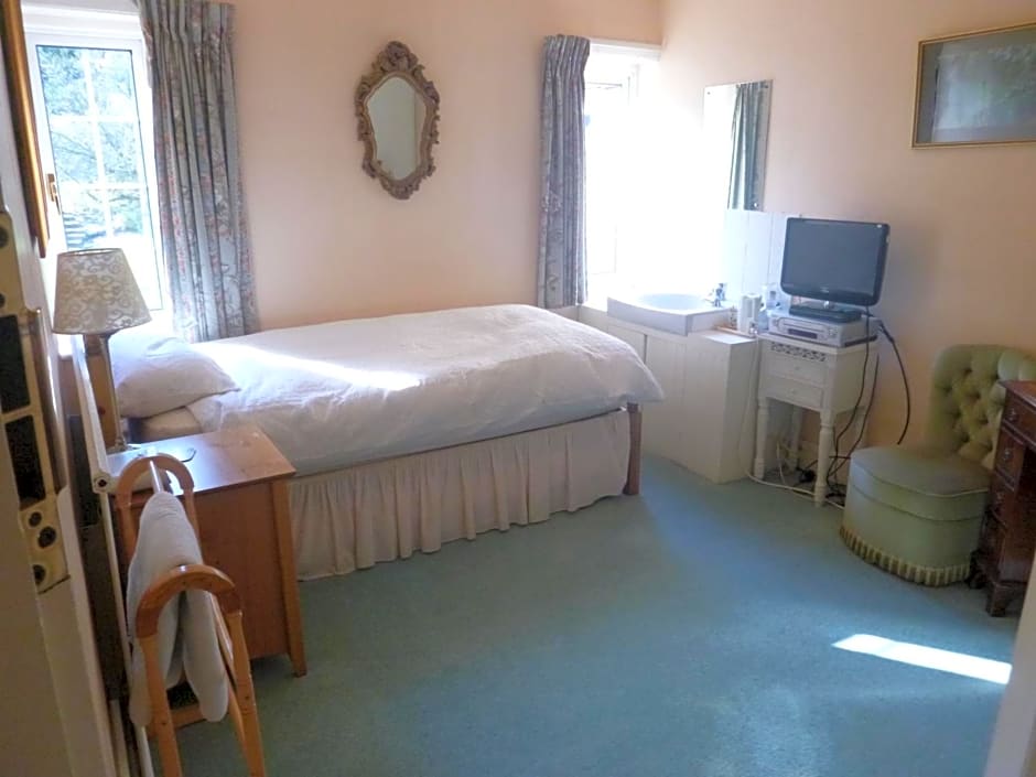 Chart House Bed and Breakfast