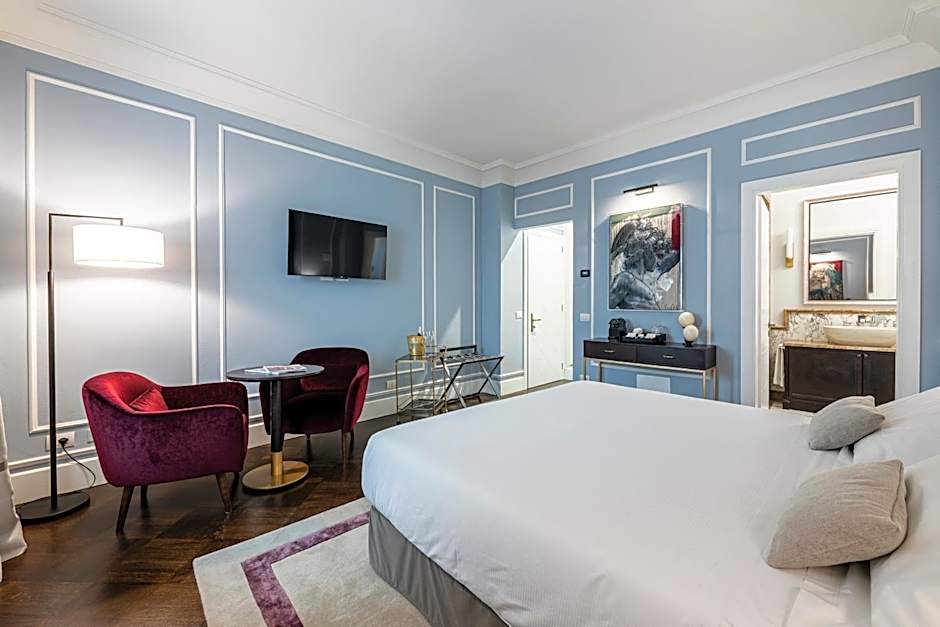 Glimpse Hotel