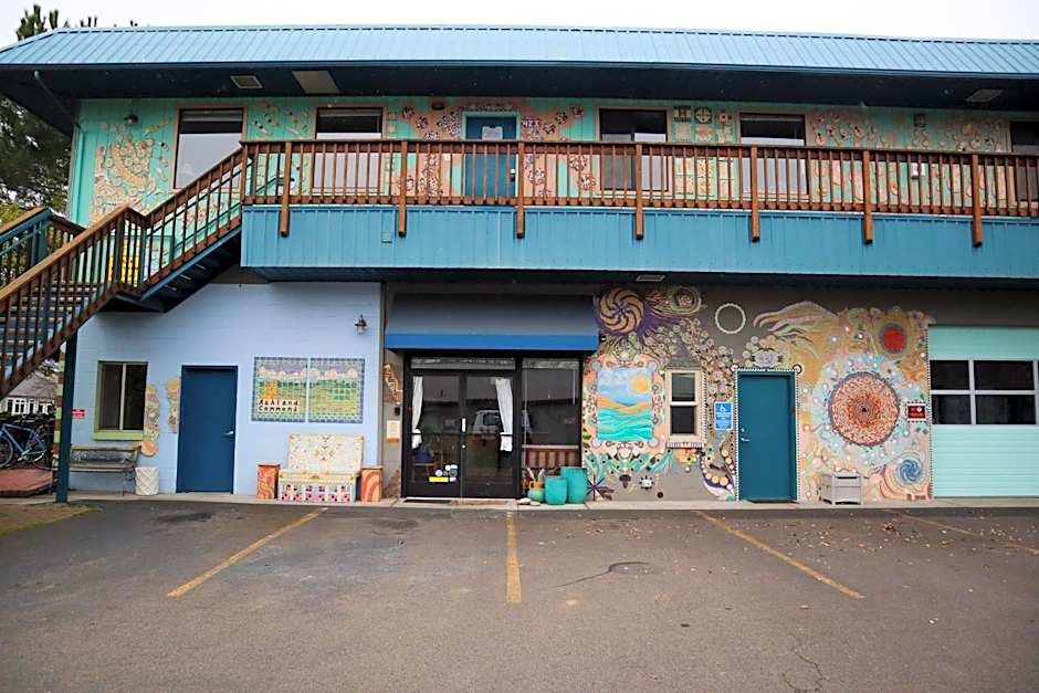 Ashland Commons Hostel