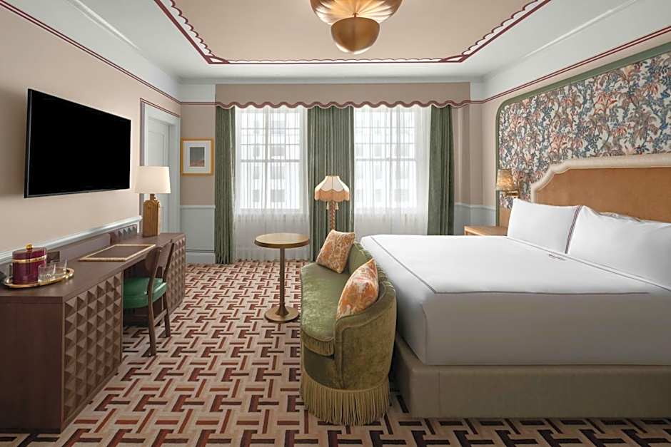 The Stoneleigh, Autograph Collection