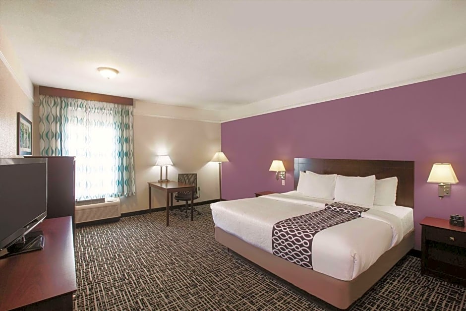 La Quinta Inn & Suites by Wyndham Mansfield