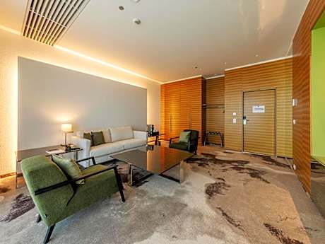 Suite with One Double Bed