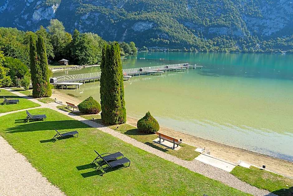 Novalaise Plage