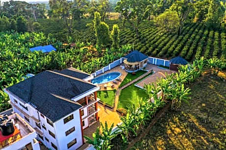 Dual Mountain View Lodge