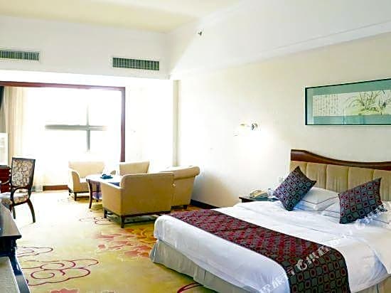 Wuyi Country Garden Phoenix Hotel