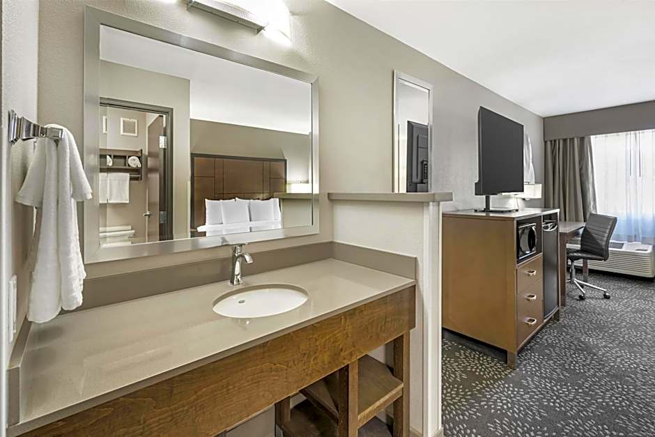 Best Western Plus Spokane North