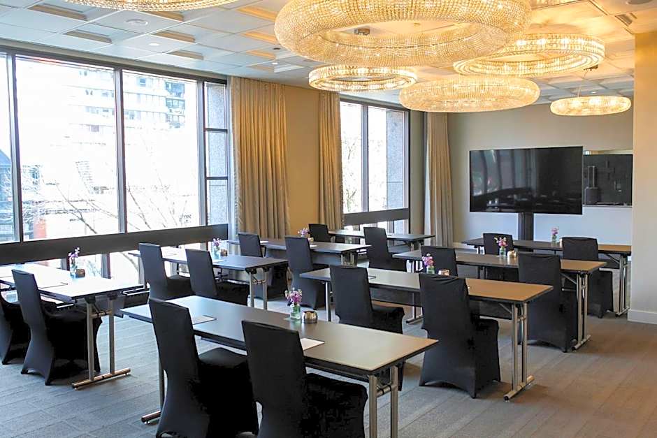 Thompson Chicago by Hyatt