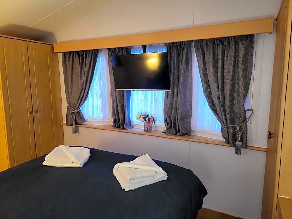 Vacation Escape - Valley Farm -Clacton-on-sea - Holiday Park