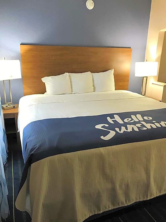 Days Inn by Wyndham Panama City