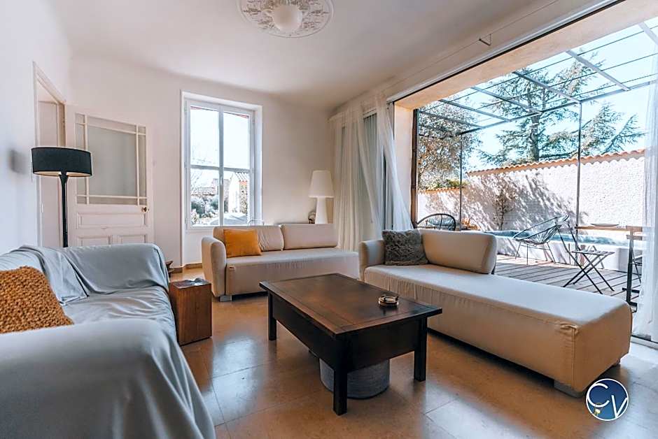 Maison de village avec piscine