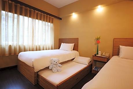 Deluxe Family Room
