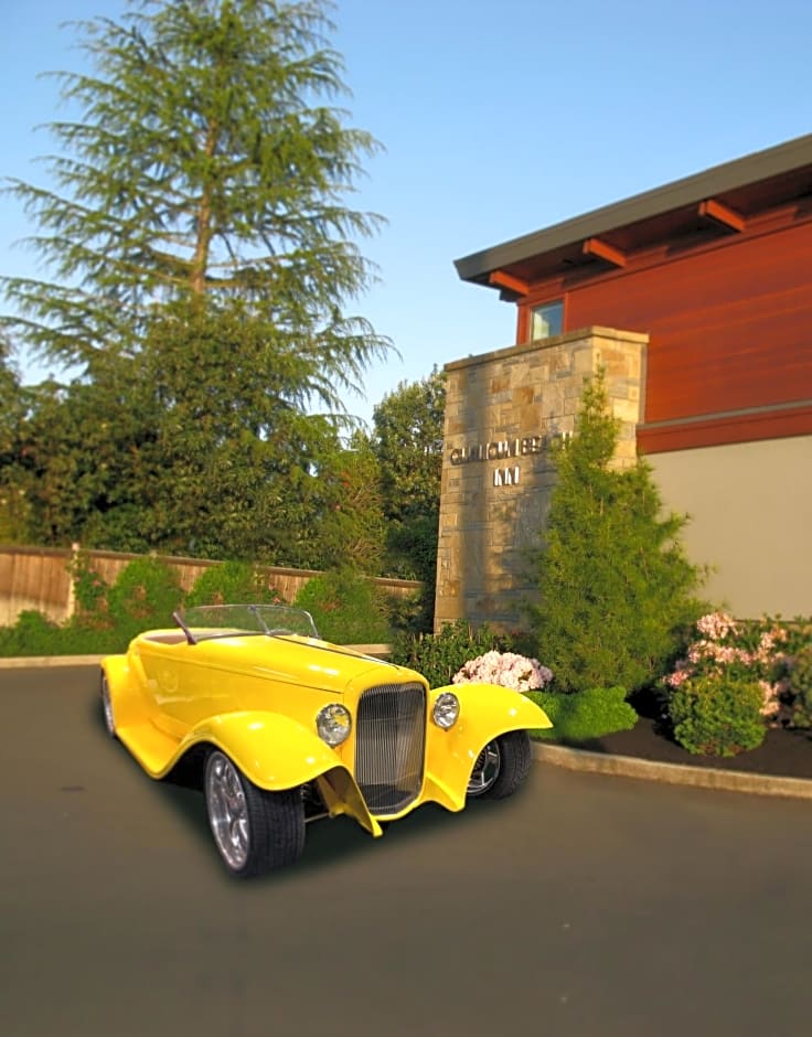 Qualicum Beach Inn