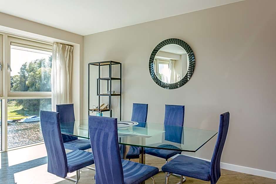 Captain's Club Hotel & Spa