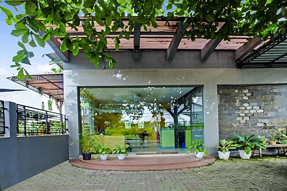 OYO 90863 Omah Kost Syariah