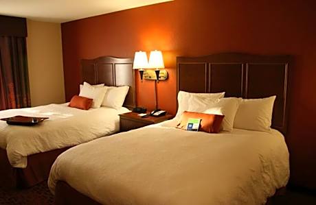 2 Queen Beds Studio Suite Nonsmoking