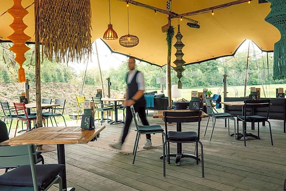 LUDIEK eten en slapen