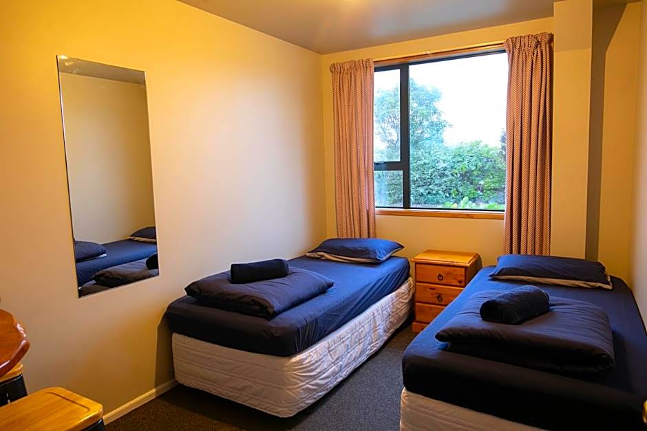 Dusky Lodge