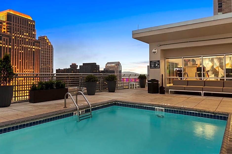 Hilton Garden Inn New Orleans French Quarter/Cbd