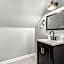 3rd Story Loft Islandview Pets Included with Free Parking!