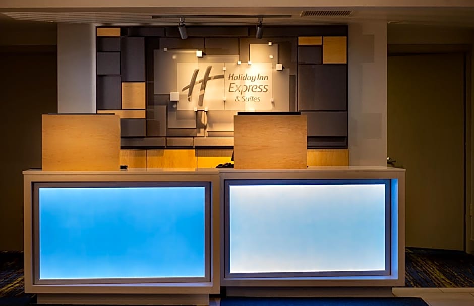 Holiday Inn Express Hotel & Suites Wausau By IHG