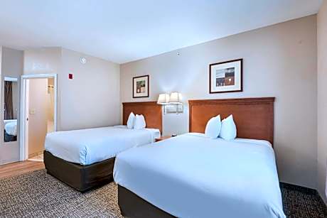 Queen Room with Two Queen Beds - Non-Smoking