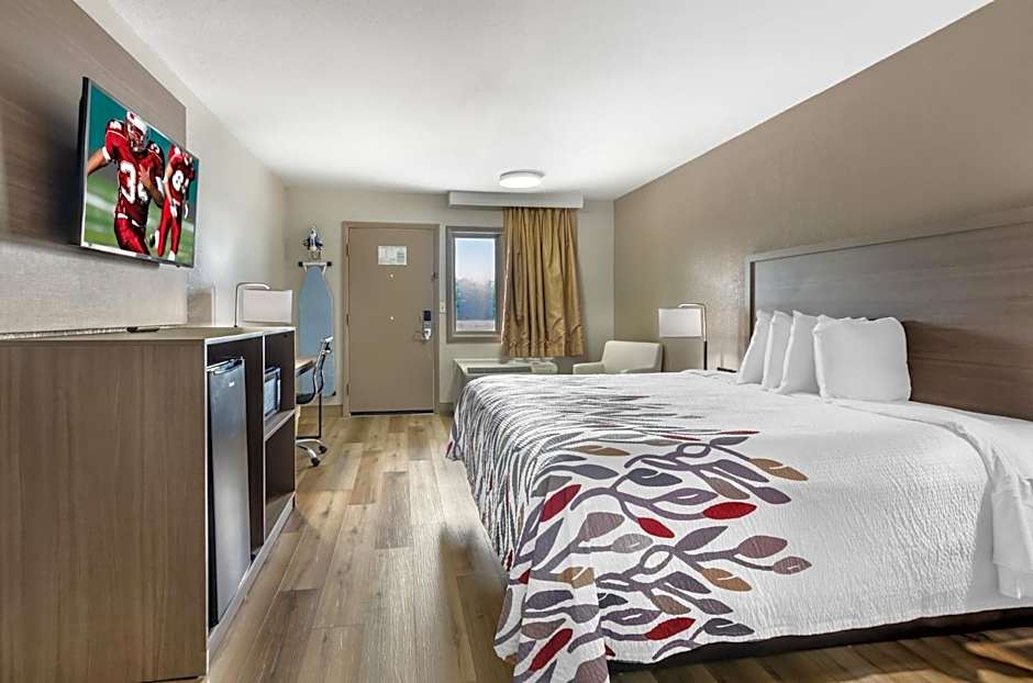 Red Roof Inn Staunton