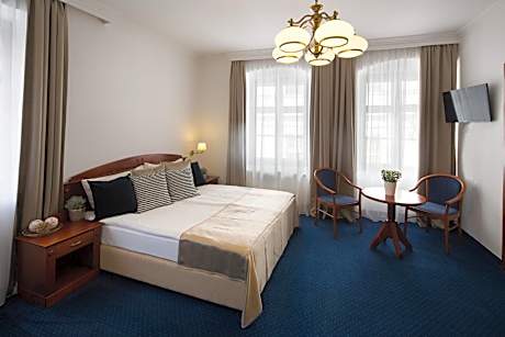Superior Queen Room