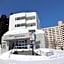 Hotel Justice - Ski IN Ski OUT - Private bathroom, next to the ski lift station