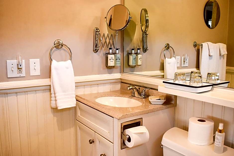 McCall House Boutique Hotel