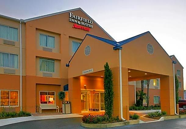 Fairfield Inn Suites Brunswick