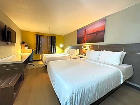 2 Double Beds Nonsmoking