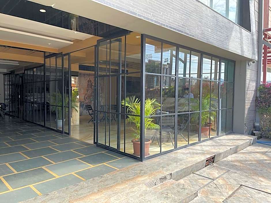 Hotel Arihant By DLS Hotels