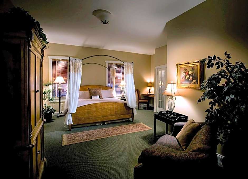 The Inn At Leola Village