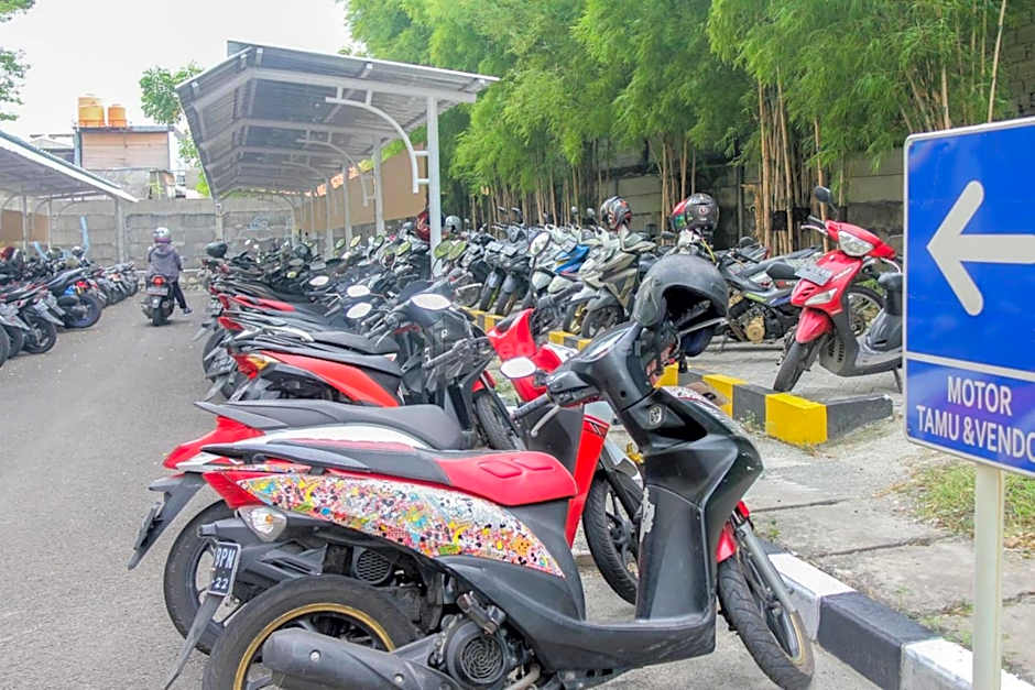 RedLiving Apartemen Paradise Mansion - Gunawan